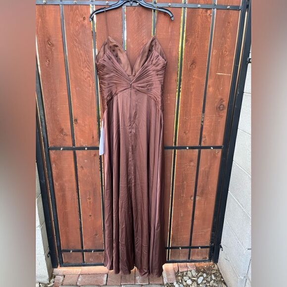 NEW MAC DUGGAL $338 CHOCOLATE TWIST FRONT PLUNGING EVENING GOWN #49085 Size 8 - Picture 4 of 11
